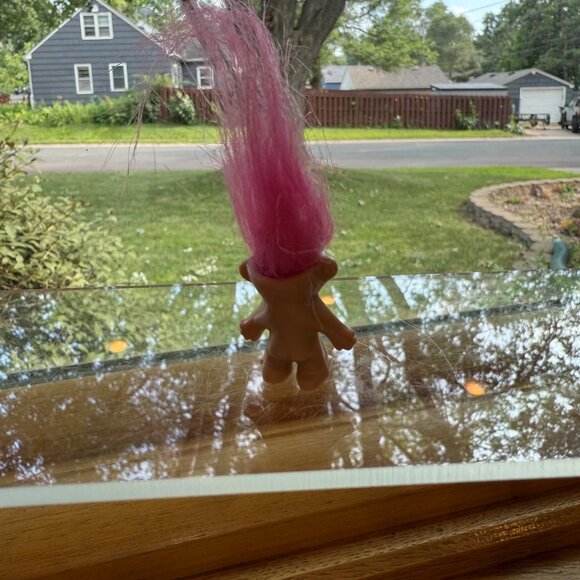 Vintage Troll Doll With Pink Hair 1" - Picture 2 of 3